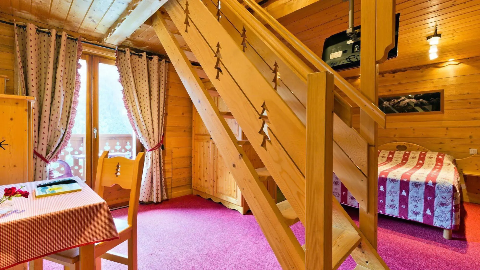 **  Hotel Le Roitelet Châtel Francia